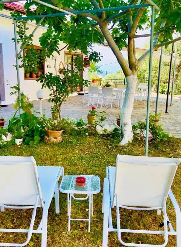 studios elena vertical pics (2)